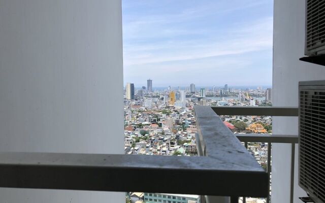 HAGL 180 Degrees City View