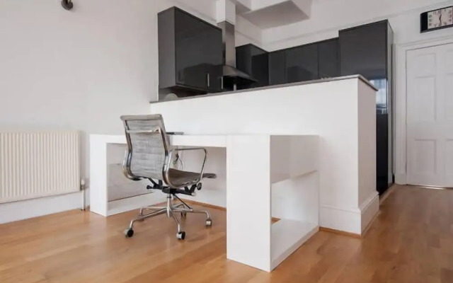 Queens Circus Serviced Apartment