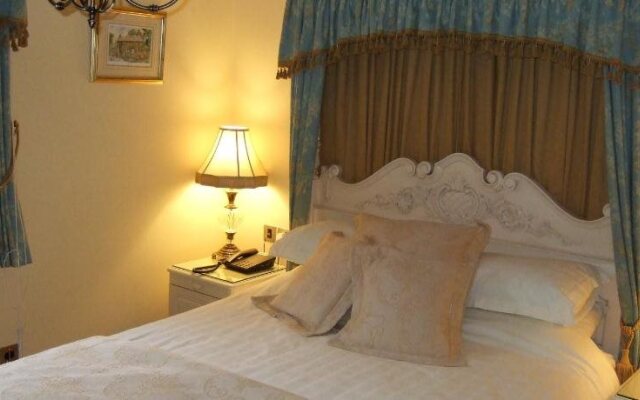 Moss Lodge