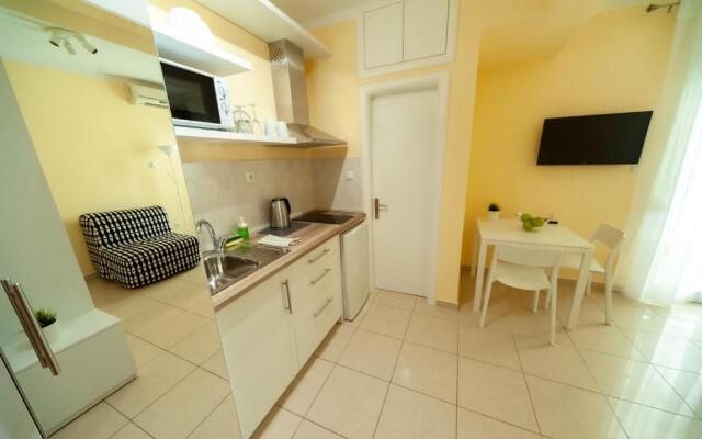 Aegean studio by the sea III