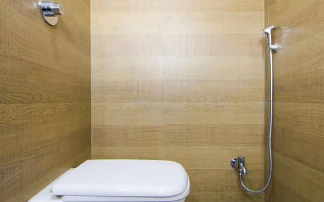 OYO 33503 Hotel Holiday international