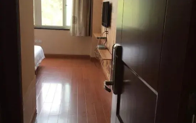 Julong Hotel