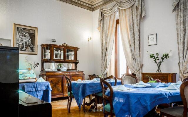 Affreschi Su Roma Luxury B&B