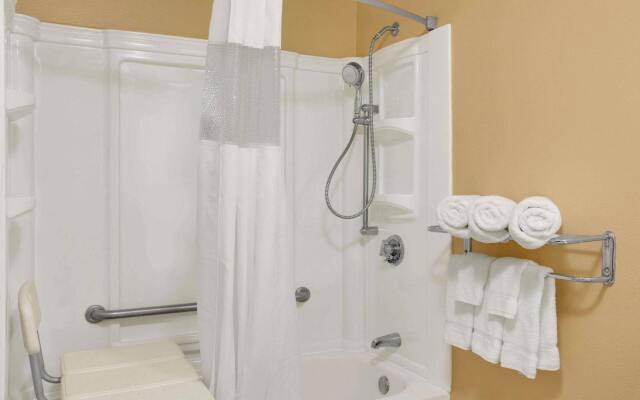 Roosevelt Grand Dakota, SureStay Collection by Best Western