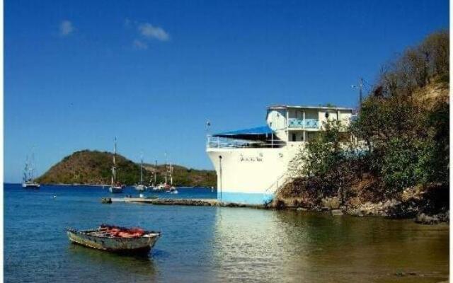 Habitation SANTOS 4 personnes Terre de Haut Les Saintes