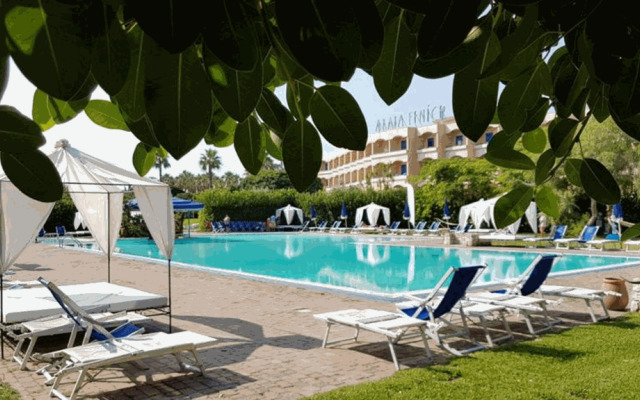 Araba Fenice Village