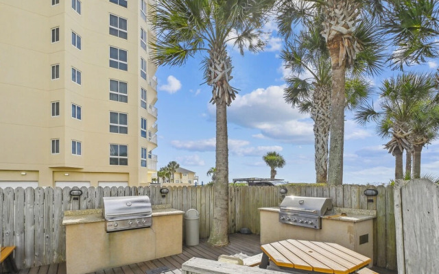 Oceania 405 3 Bedroom Condo by RedAwning