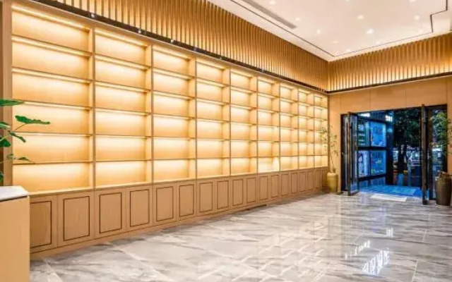 BAMBOO BOAT Express Hotel (Guiyang Penshui Pool Maternal and Child Hospital)