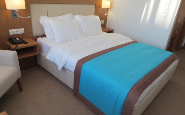 Ela Hotel