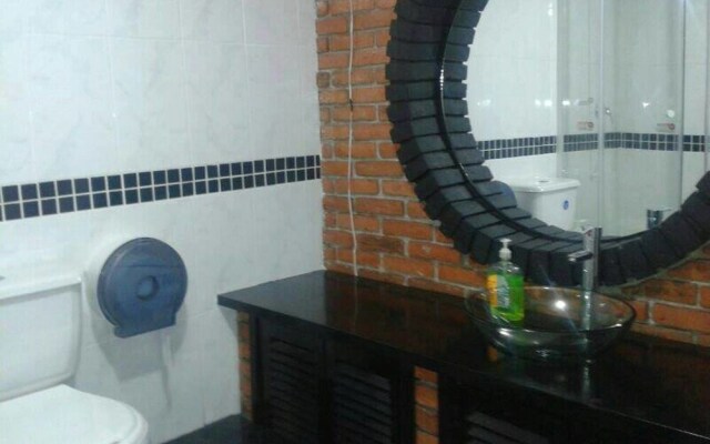 Memphis Hostal - Hostel