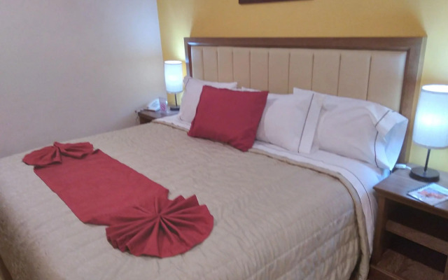 Hotel J&E by Serranillo