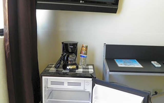 #40 Bungalow Seaside Hotel & Victors RV Park