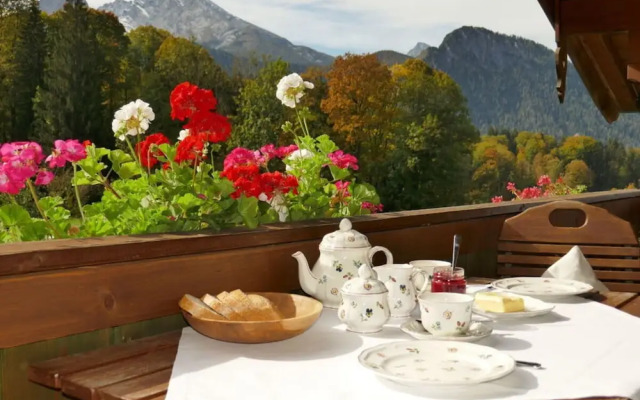 Malerhausl Modern Retreat