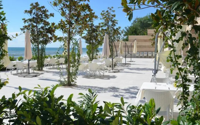 Bogdan Apartments in Riviera Bay