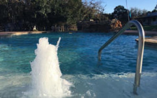 Frio Springs Lodges