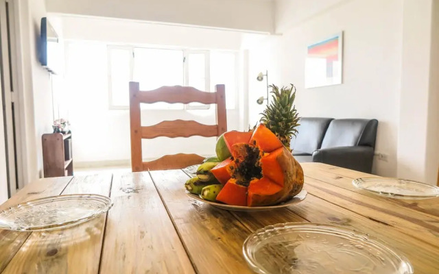 Bostoc, Knocking on Cuba