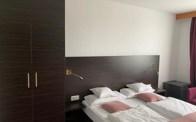 Montree Hotel