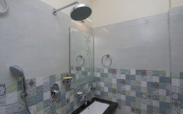 Oyo 11422 Green Edge Regency