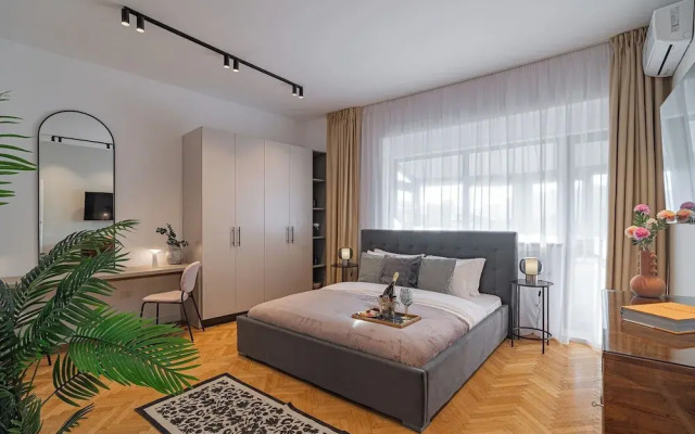 Vibrant & Spacious 3BR Condos on Amzei