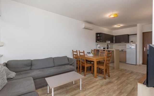 Nice Home in Njivice With Wifi and 2 Bedrooms
