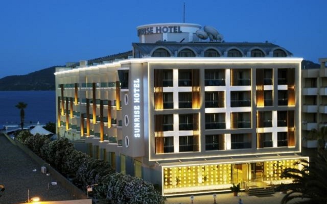 Sunrise Hotel