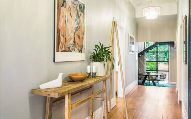 Timeless Executive Family Home - Spa