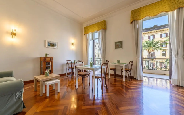 Piazza Sannazzaro 200 - Monet