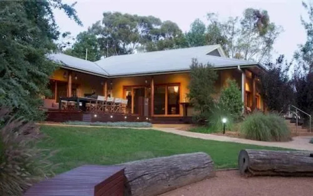 Zoofari Lodge at Taronga Western Plains