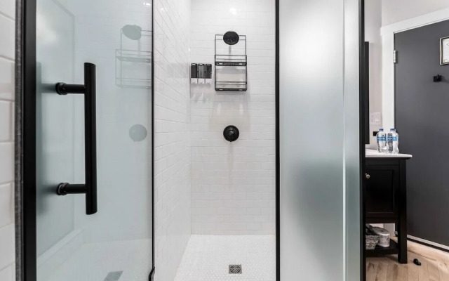 The Inn on Officers Garden