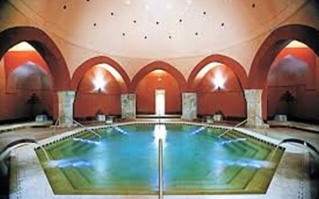 Balance Apartment Central Budapest, Spas, Buda Castle