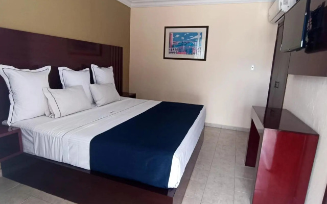 Hotel Confort Plaza & Suite