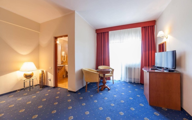 Отель Sir Royal
