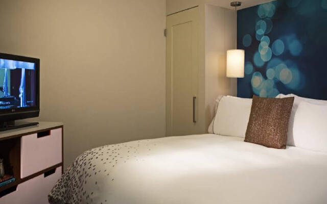 Renaissance Aruba Resort And Casino, A Marriott Luxury & Lifestyle Hotel