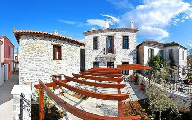 Archontiko Mountzouridi