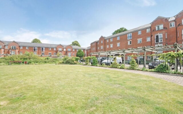 Bright & Modern 2BR Apartment Parking