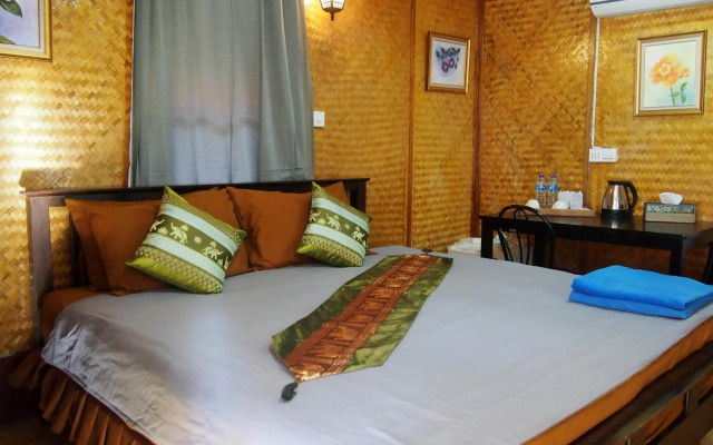 Coco Beach Bungalows