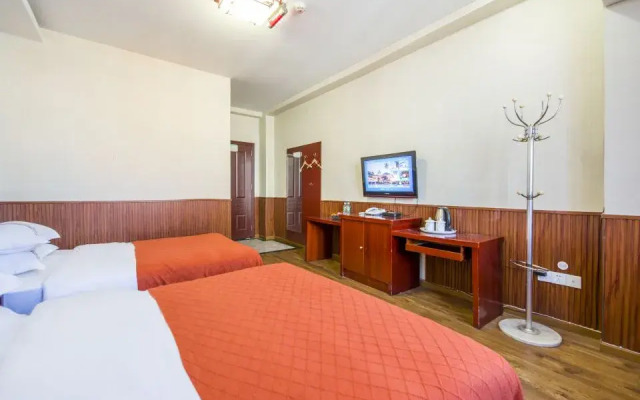 Donghao Hotel (Xichang tourism distribution center store)