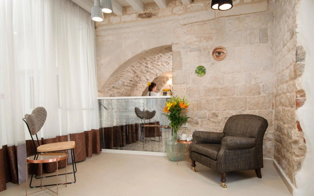XII Century Heritage Hotel