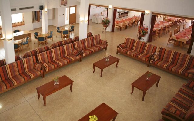 Corallia Beach Hotel Apartments