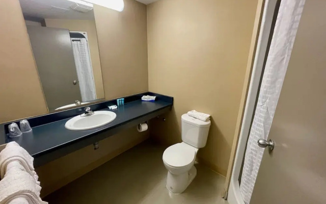 Residence & Conference Centre - Ottawa West