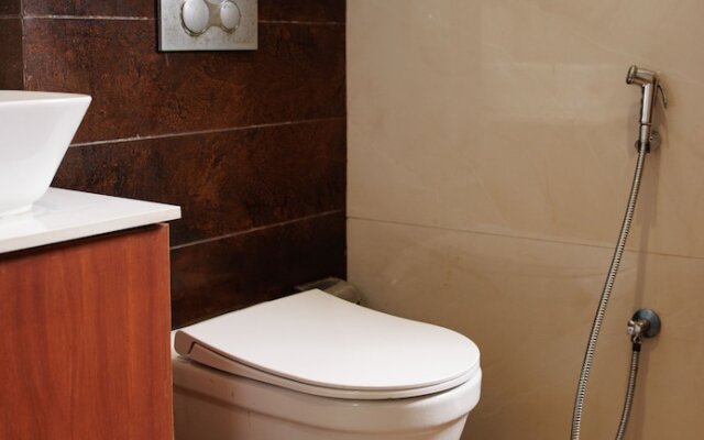 The Eliot Hotel & Banquet