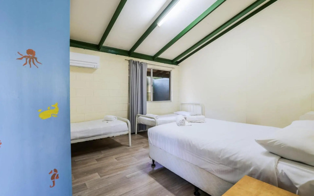 The Endeavour - 2 bedroom cottage – Guest Rooms – Seventeen Seventy
