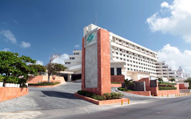 Royal Solaris Cancun Resort - Cancun All Inclusive Resort