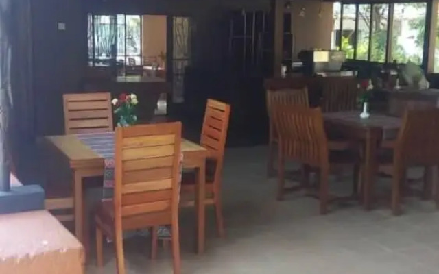 Pamoja Expeditions Lodge