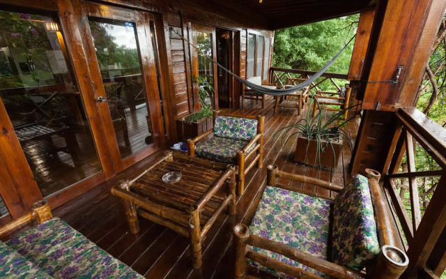 Roatan Bed & Breakfast Apartments