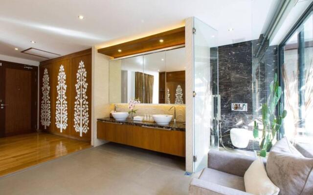 Dasiri Lakefront Villa Premium