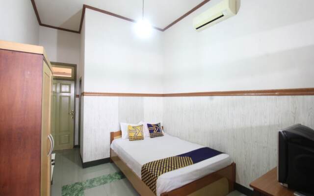 OYO Life 93247 Pondok Pariwisata