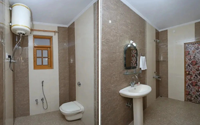 Al Azra Hotel by OYO Rooms