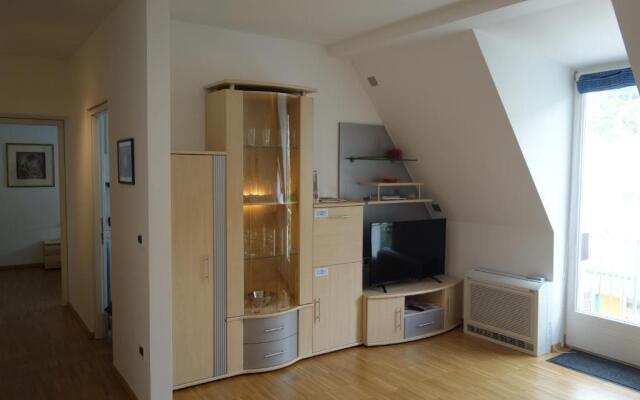 Hager Apartment 2