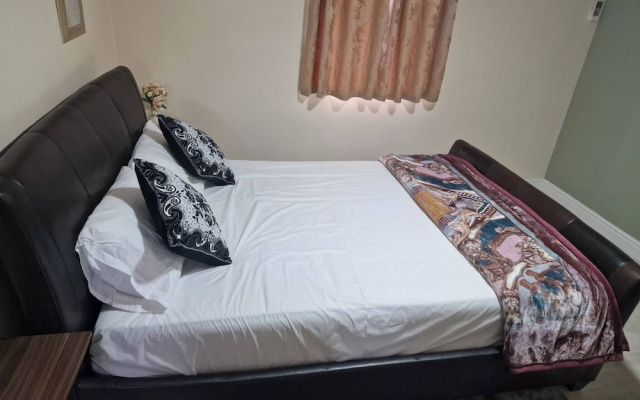 Cozy 2-bedroom Apartment in Tyseley, UK - Perfect City Retreat